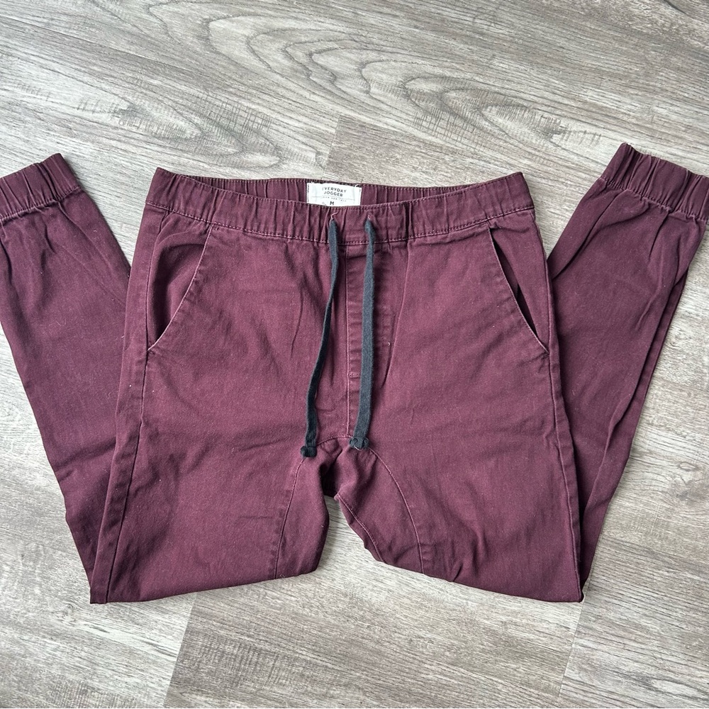 Men’s cotton jogger style pant with elastic waist and draw string. - Picture 2 of 7